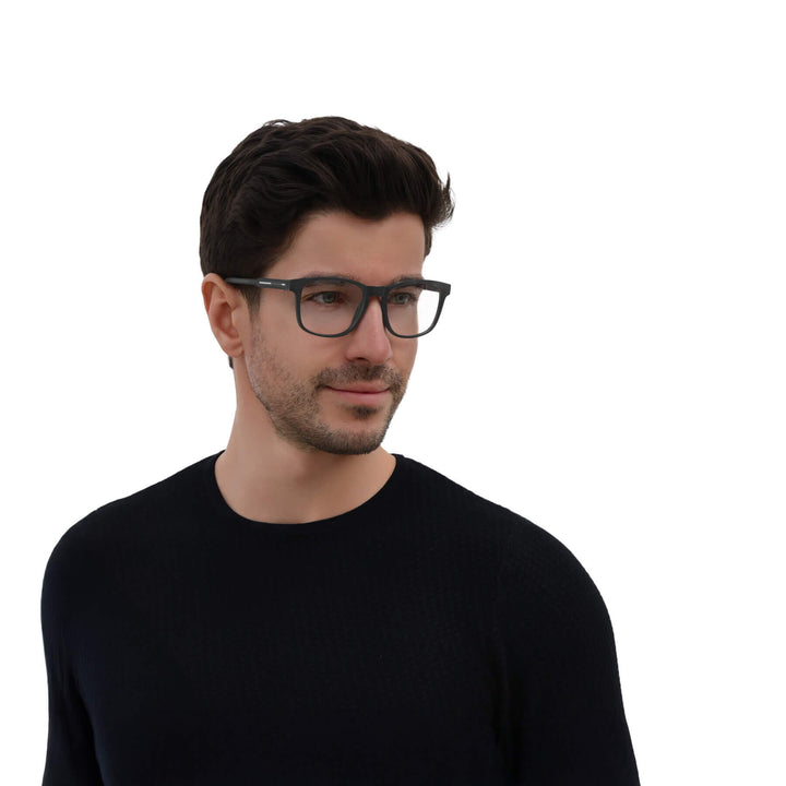 qivora-matte-black-square-eyeglasses-male1-2