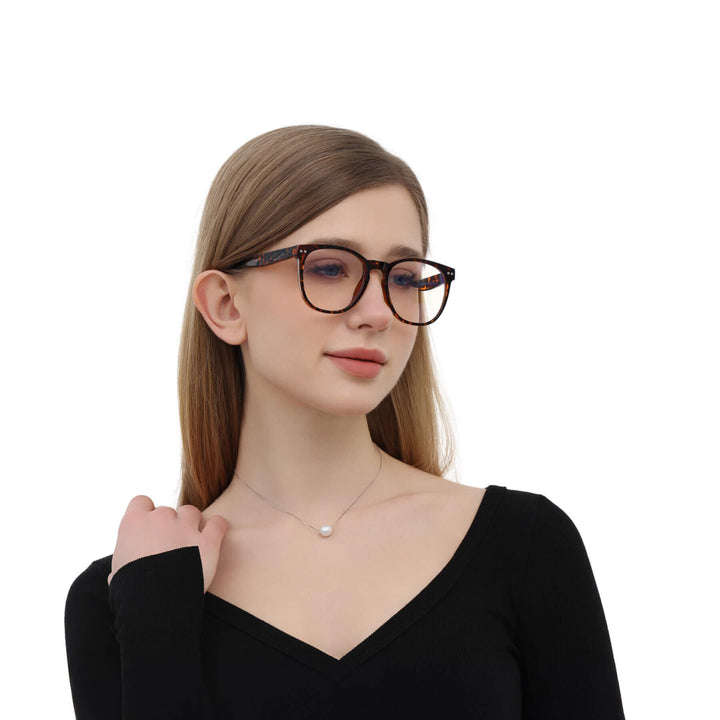 siner-tortoise-square-eyeglasses-female1-1