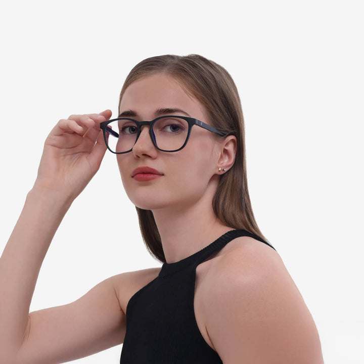 Tesla-Black-Square-eyeglasses-female1-1